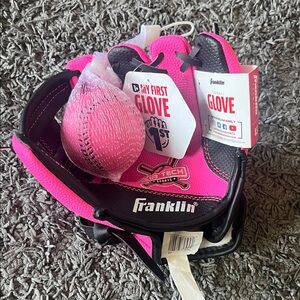 Franklin Youth Pink Tee Ball Glove with Ball